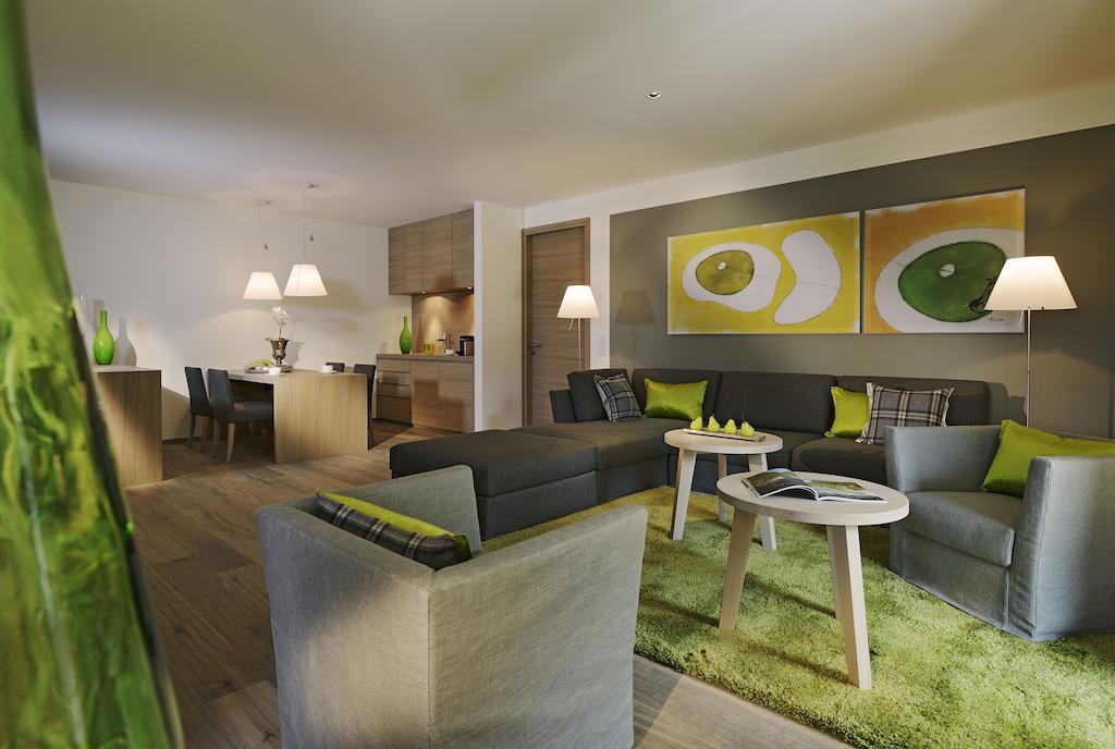 Dolomitengolf Suites Lavant Room photo